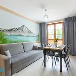 Апартаменты Apartamenty Bluesky - Centrum Karpacza, Spokojna Okolica, Blisko Deptaka, Balkon Карпач