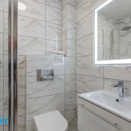 アパート Bluesky - Nad Lomnica 14 - Centrum Karpacza, Blisko Deptaka カルパッチ