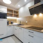 Appartamento Apartamenty Bluesky - Centrum Karpacza, Spokojna Okolica, Blisko Deptaka, Balkon *